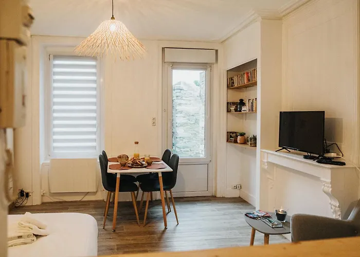 Les Malakoff Apartment *